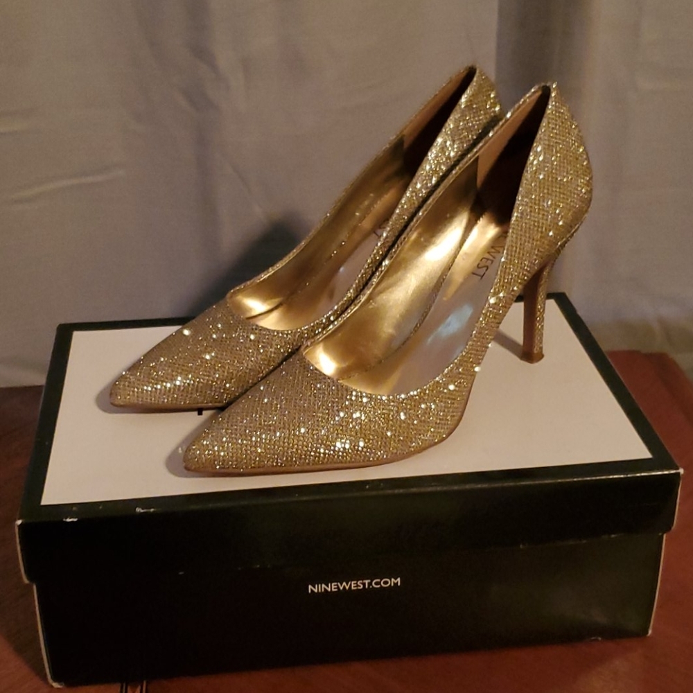 Nine west stiletto pumps gold/silver